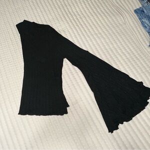 Shyanne Bell Sleeve Cropped Top